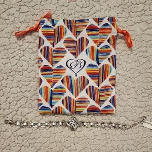 Silver Chain Bracelet with Knot Design